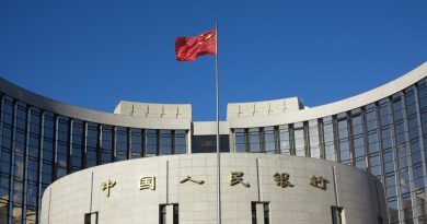 China keeps benchmark lending rates unchanged despite slowing economic growth