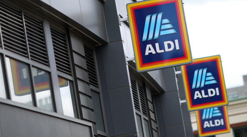 Discount grocer Aldi plans to open more than 180 stores in U.S. this year as customers