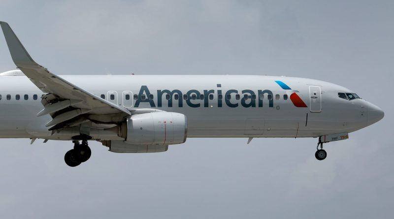 American Airlines keeps frequent flyer status requirements the same, following rivals