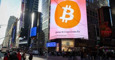 In bitcoin price plummet, ETF flows are down but aren’t signaling ‘crypto winter’ investor