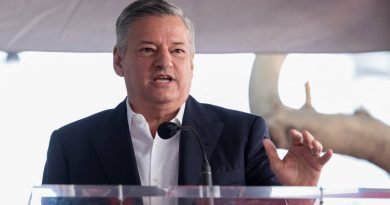 Netflix CEO Ted Sarandos to visit White House for talks on WBD deal, report says