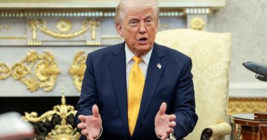 Trump says ‘I’ll remember’ companies that don’t seek tariff refunds