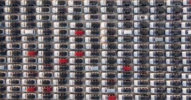 Auto-state lawmakers seek to keep certain Chinese vehicles out of U.S. as Trump heads to