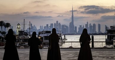 Iran attacks UAE; U.S. says it sank boats in Strait of Hormuz